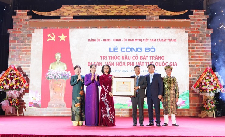 “Tri thức nấu cỗ Bát Tràng” vào Danh mục Di sản văn hóa phi vật thể quốc gia