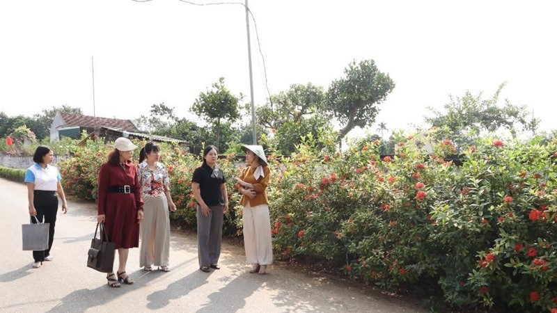 Phụ nữ Thủ đô “Trung hậu- Sáng tạo- Đảm đang- Thanh lịch”,  góp sức xây dựng quê hương