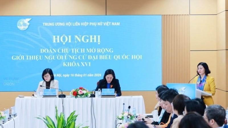 Giới thiệu Chủ tịch Hội LHPN Việt Nam Nguyễn Thị Tuyến ứng cử đại biểu Quốc hội khóa XVI