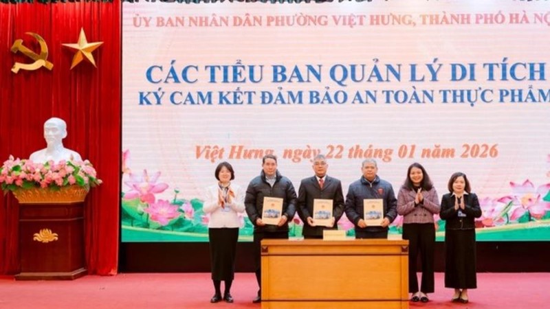 Phường Việt Hưng tăng cường đảm bảo an toàn thực phẩm tại các di tích, lễ hội và trong cộng đồng dân cư