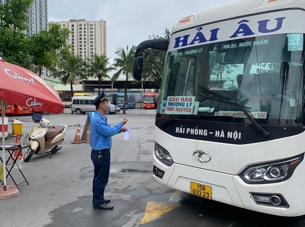 Quyết liệt xóa các “điểm nóng” xe dù, bến cóc