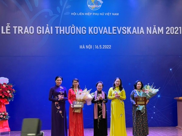 Đổi mới và công nghệ vì bình đẳng giới
