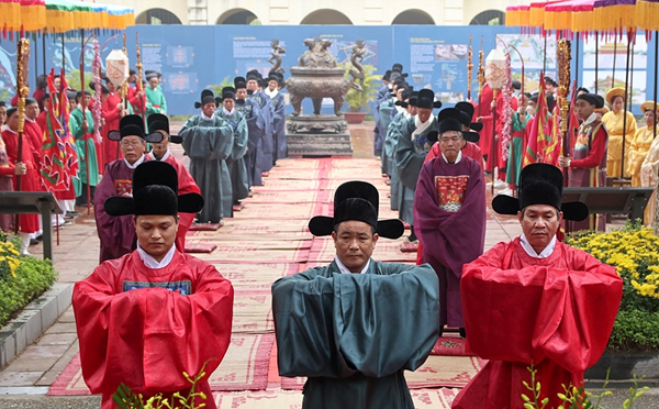 Hà Nội đầu tư vở diễn tiền tỷ để hút khách du lịch