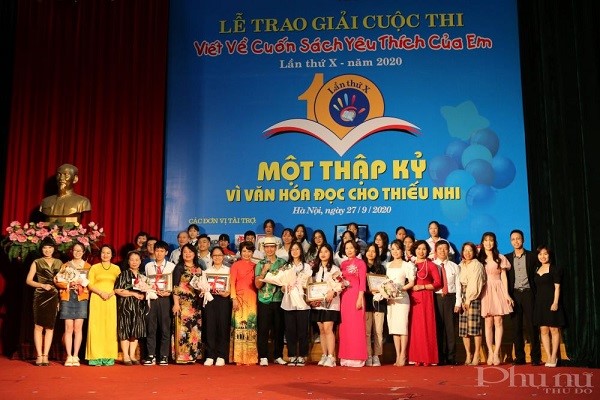  “Thắp lửa” văn hoá đọc thời 4.0: Nỗi lo và hy vọng