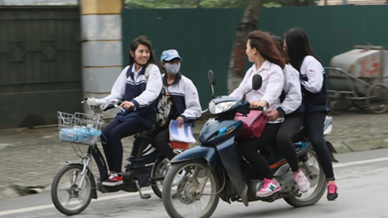 Khi người trẻ hồn nhiên vi phạm luật giao thông