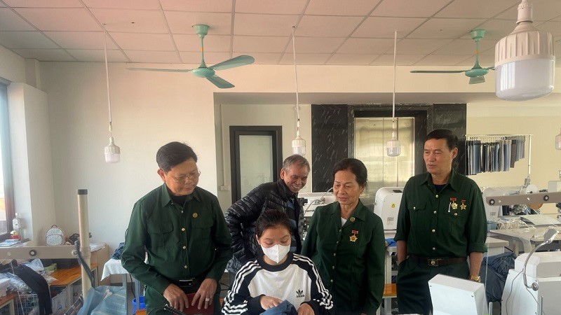 Cựu nữ thanh niên xung phong truyền lửa