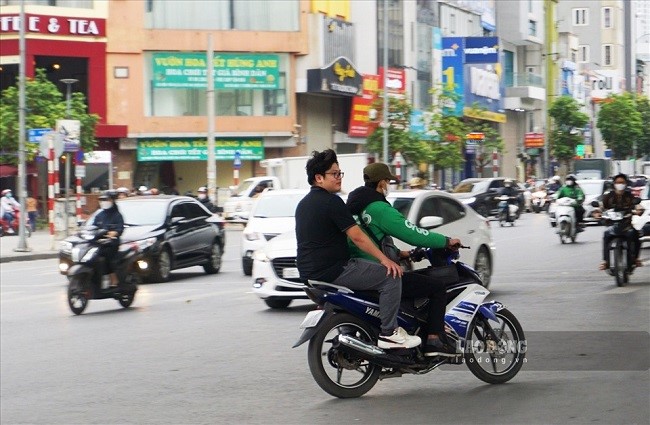 SOS: Tai nạn giao thông từ xe ôm công nghệ