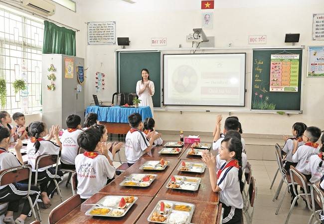 Gieo yêu thương từ bữa cơm nhỏ đến giấc mơ dinh dưỡng lớn cho thế hệ tương lai