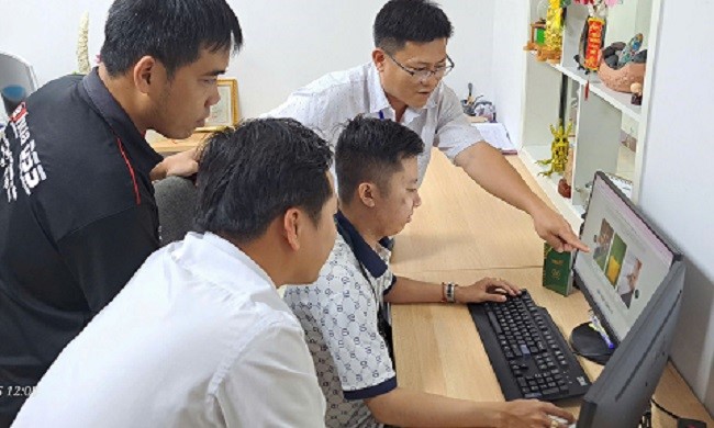Công nhân mong được tăng lương