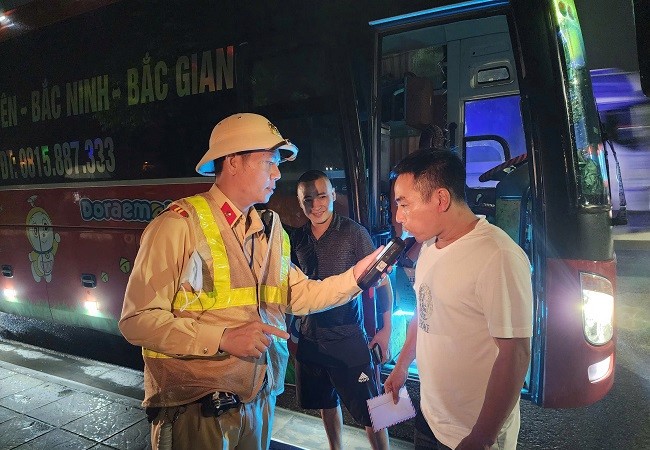 Hà Nội tăng cường kiểm soát hoạt động vận tải ban đêm