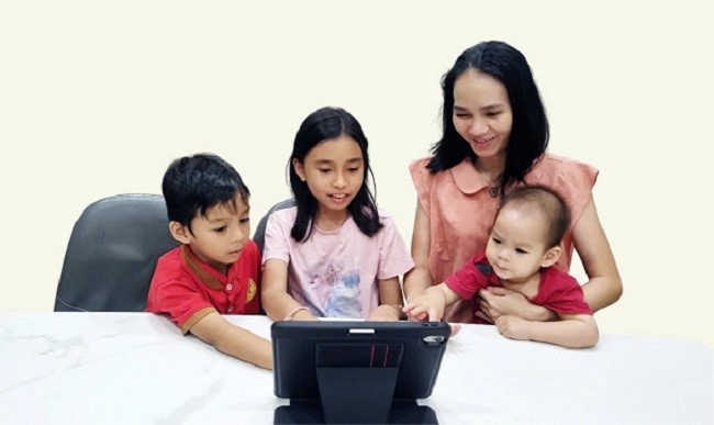 Hỗ trợ con học AI