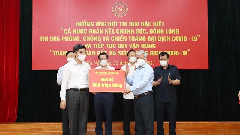 EVN tiếp tục ủng hộ 500 triệu đồng cho công tác phòng chống dịch