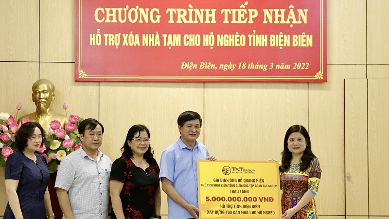 Gia đình và doanh nghiệp của doanh nhân Đỗ Quang Hiển ủng hộ Điện Biên 20 tỷ đồng xây nhà cho hộ nghèo