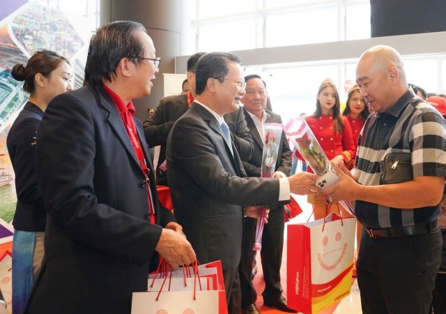 Vietjet chính thức khai trương đường bay thẳng đầu tiên giữa Cần Thơ và Vân Đồn