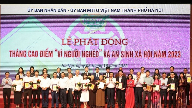 T&T Group ủng hộ 1 tỷ đồng cho Quỹ “Vì người nghèo” thành phố Hà Nội