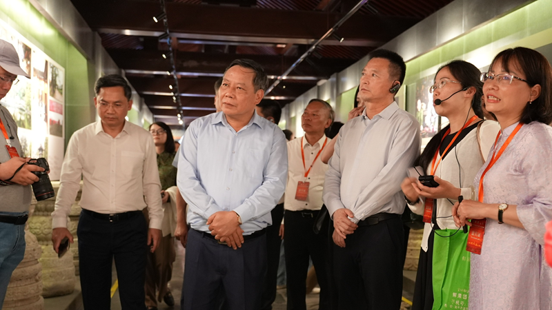 Khai mạc hoạt động nghiên cứu, trao đổi về bảo tồn và phát huy giá trị di sản giữa hai Thủ đô