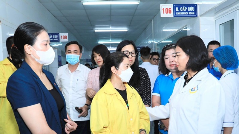 Dồn lực khắc phục hậu quả vụ cháy, sẻ chia hỗ trợ nạn nhân