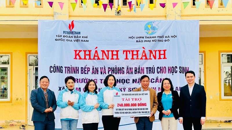  Trao “cần câu”, không chỉ trao “con cá”!