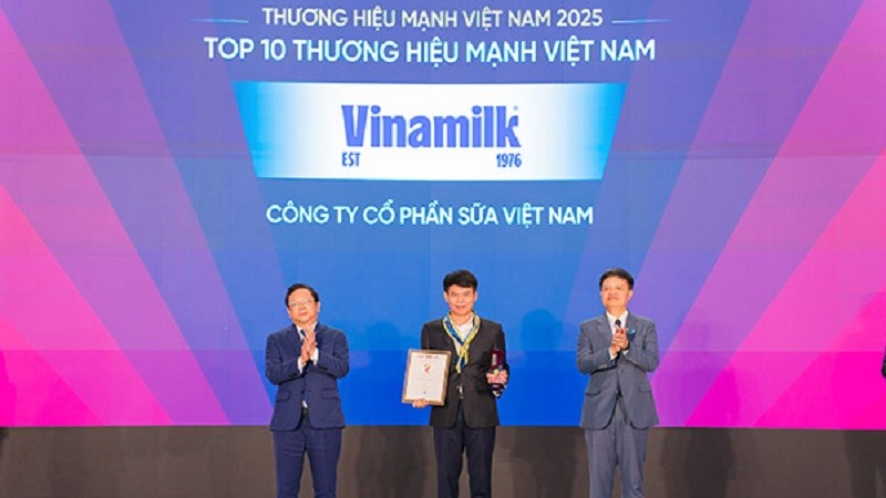 Dẫn đầu xu thế phát triển mới, Vinamilk tự hào là 1 trong 10 thương hiệu mạnh Việt Nam