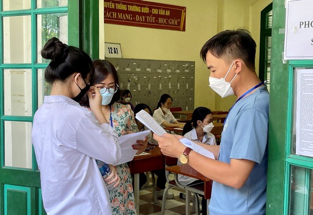 Hà Nội yêu cầu rà soát hiện tượng vận động học sinh không thi vào lớp 10