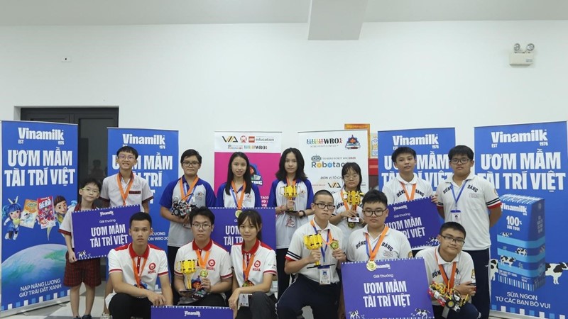 Vinamilk tiếp sức nhà vô địch nhí bứt phá tại Robotacon WRO 2023