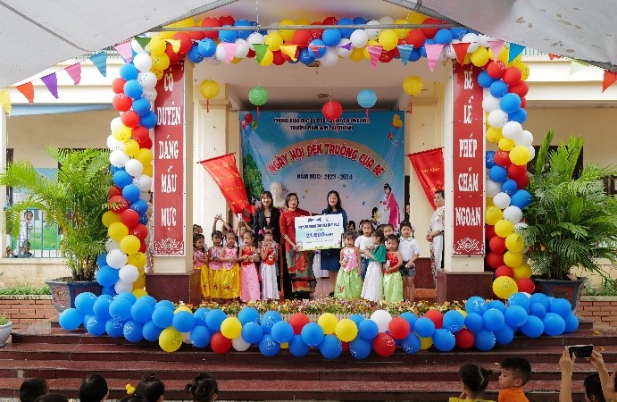 Hơn 1 triệu ly sữa tiếp tục đồng hành cùng trẻ nhỏ đón chào năm học mới