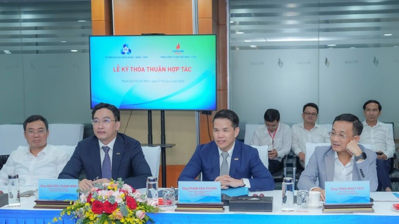 PV GAS và Trường Đại học Bách khoa ký kết hợp tác 