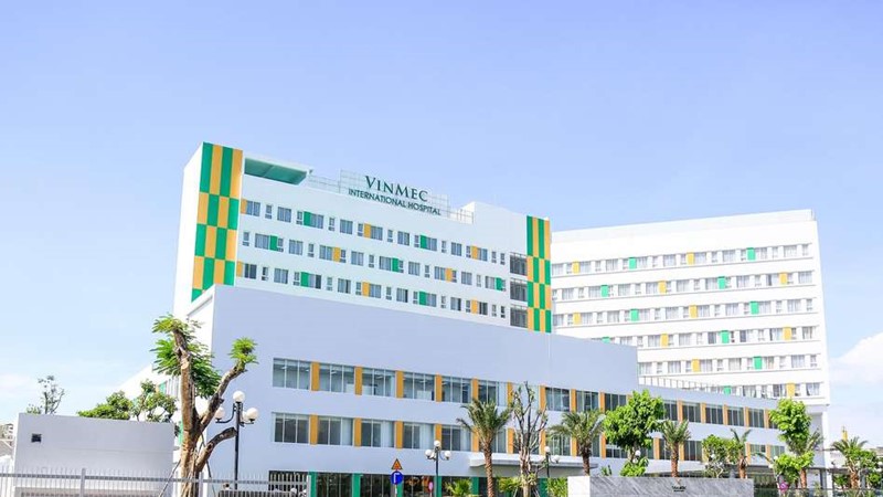 Thoát cơn đau 2 năm chỉ sau 1 giờ phẫu thuật: Bước ngoặt cuộc sống của bệnh nhân Úc khi du lịch tại Việt Nam