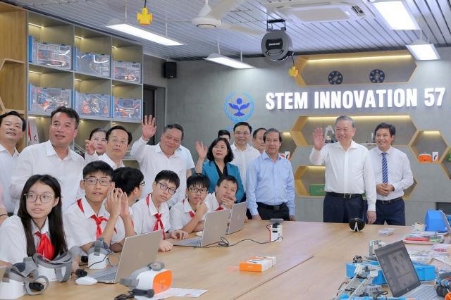 Nơi ươm mầm  nguồn nhân lực tri thức