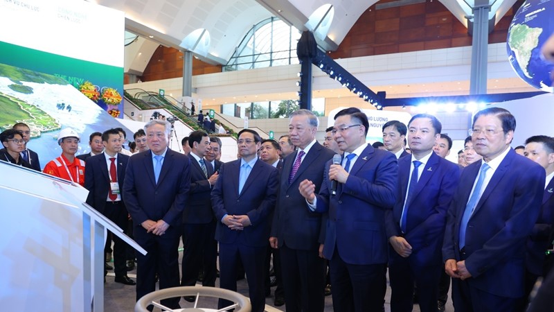 Phát triển Petrovietnam theo mô hình hiện đại, dựa trên tri thức, công nghệ và đổi mới sáng tạo