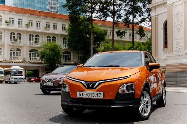 Chuyển sang VinFast VF 5, tài xế dịch vụ phấn khởi vì khách hài lòng hơn, điểm 5 sao tăng mạnh