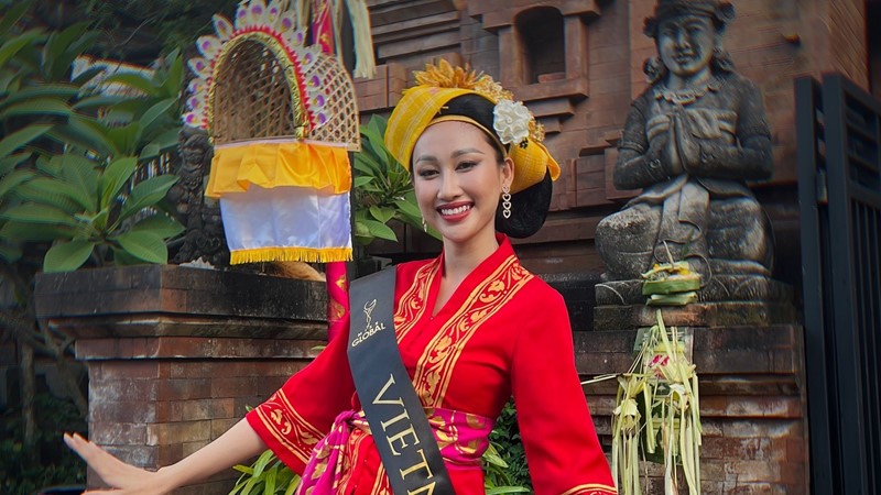 Chia sẻ cảm động của thí sinh Miss Global 2022 dành cho đại diện Việt Nam, Đoàn Hồng Trang
