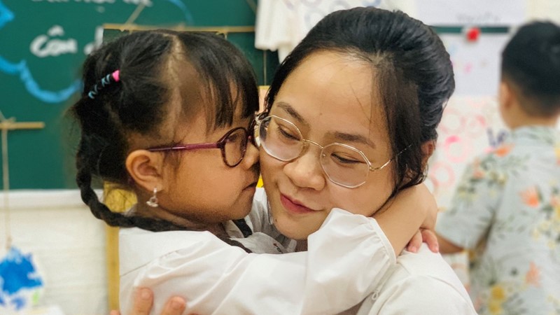 Lan toả vẻ đẹp về đạo hiếu trong các em học sinh 