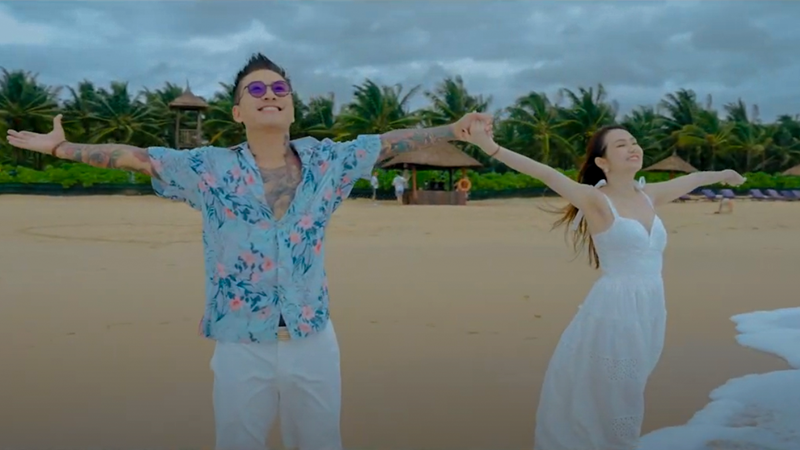 Gia đình Tuấn Hưng ngọt ngào trong MV kỷ niệm 10 năm ngày cưới 