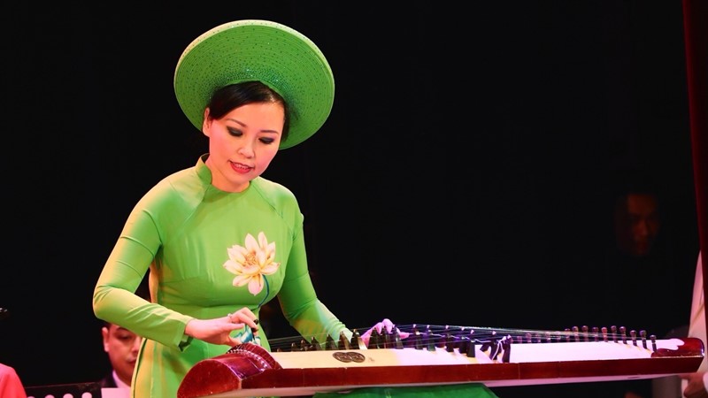 NSND đàn tranh Phạm Trà My mong lan toả hơn nữa tình yêu âm nhạc dân tộc 
