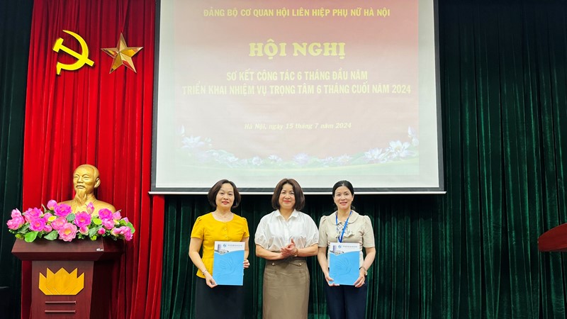 Đảng bộ cơ quan Hội LHPN Hà Nội: Nỗ lực hoàn thành tốt các nhiệm vụ trọng tâm 6 tháng cuối năm