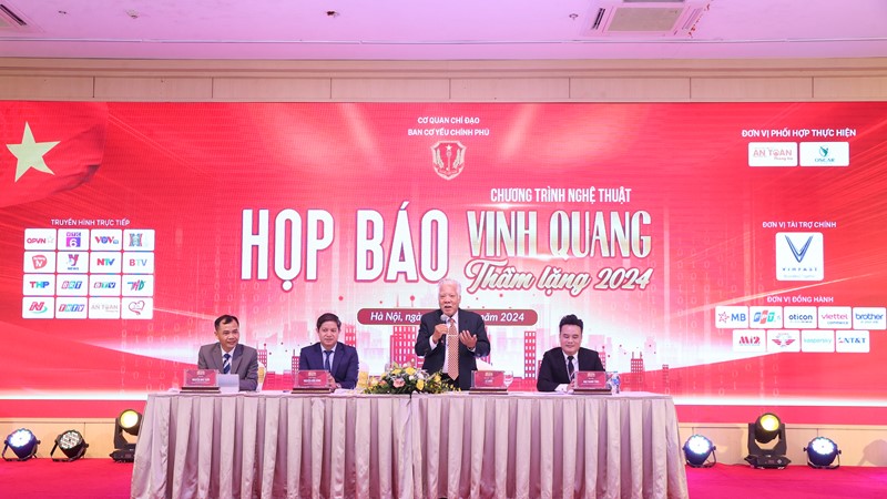 Dàn nghệ sĩ nổi tiếng hội tụ tôn vinh cống hiến thầm lặng của Ngành Cơ yếu Việt Nam