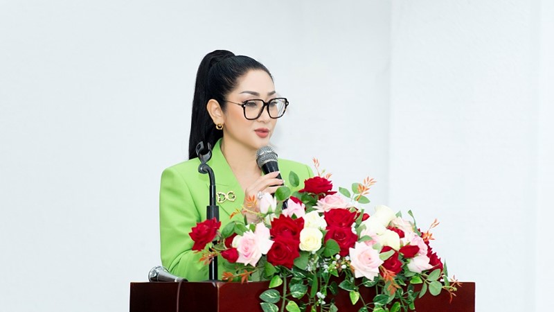 Hường Phạm: Phụ nữ kỷ nguyên mới phải biết tỏa sáng đúng cách