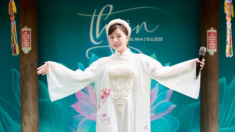 Sao mai Nguyễn Thu Hằng bền bỉ, lặng lẽ làm một việc suốt 10 năm khiến khán giả bất ngờ, thêm yêu mến  