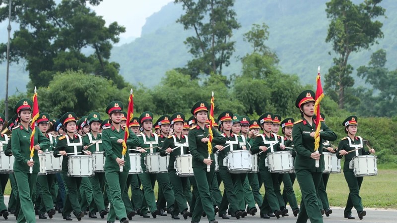 Hình ảnh khố nữ hợp luyện chuẩn bị Lễ diễu binh, diễu hành Kỷ niệm 80 năm Quốc khánh
