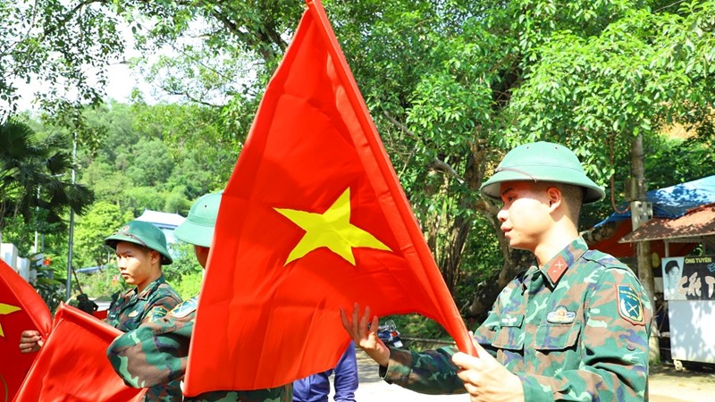 Xã Yên Xuân (mới) trang hoàng rực rỡ, sẵn sàng cho Lễ công bố Quyết định thành lập  
