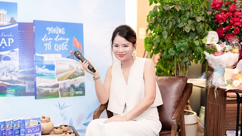 Nữ tác giả một mình đi hơn 100 quốc gia và khát vọng giới thiệu vẻ đẹp Việt Nam 