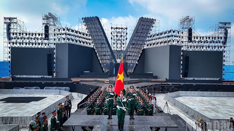 Chi tiết sơ đồ chỗ ngồi, giờ check-in của concert “Tổ quốc trong tim” tối nay 10/8