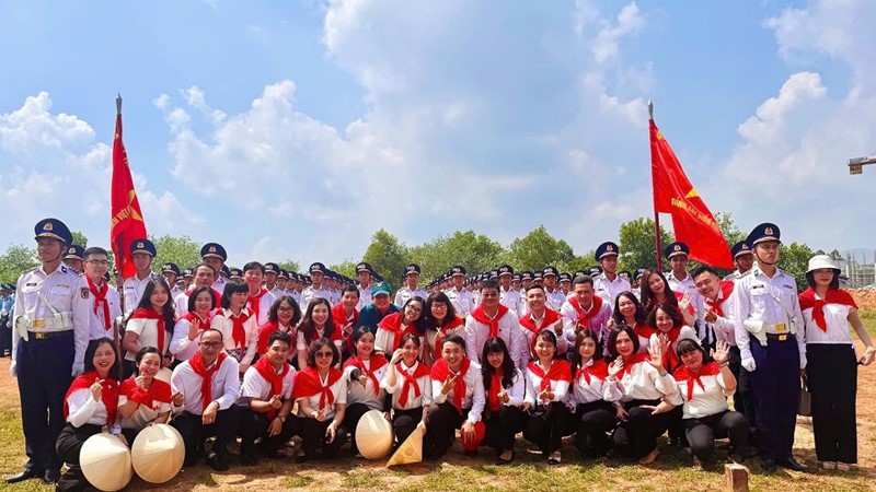 Phường Hoàn Kiếm thăm và động viên các chiến sĩ “vượt nắng, thắng mưa” tập luyện diễu binh, diễu hành 