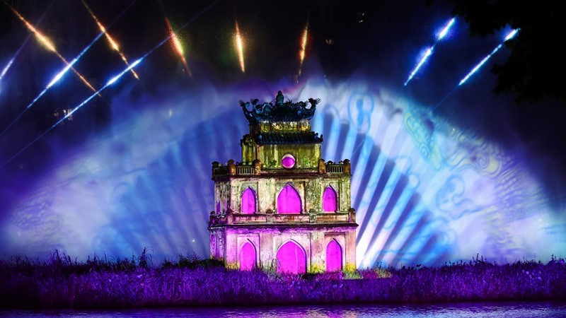 Nghệ thuật 3D Mapping thắp sáng “trái tim Thủ đô” mừng 80 năm Quốc khánh
