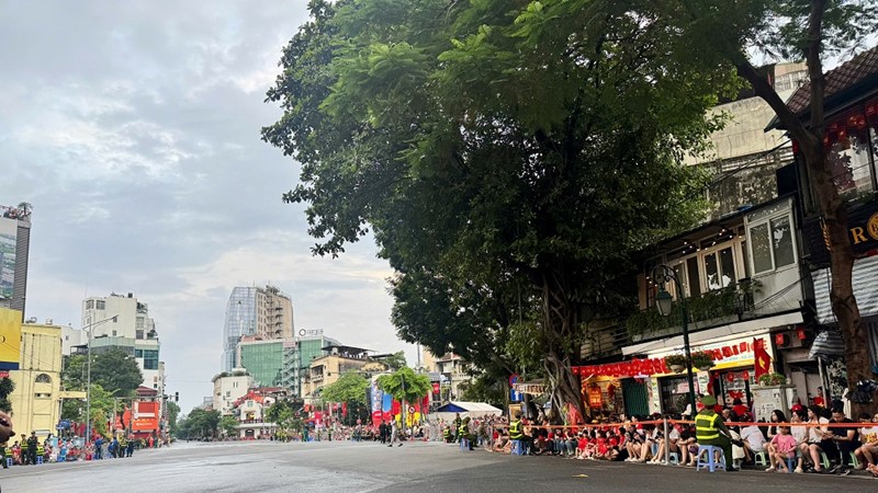 Ấn tượng đường phố sạch bóng sau Lễ diễu binh, diễu hành kỷ niệm 80 năm Quốc khánh 2/9