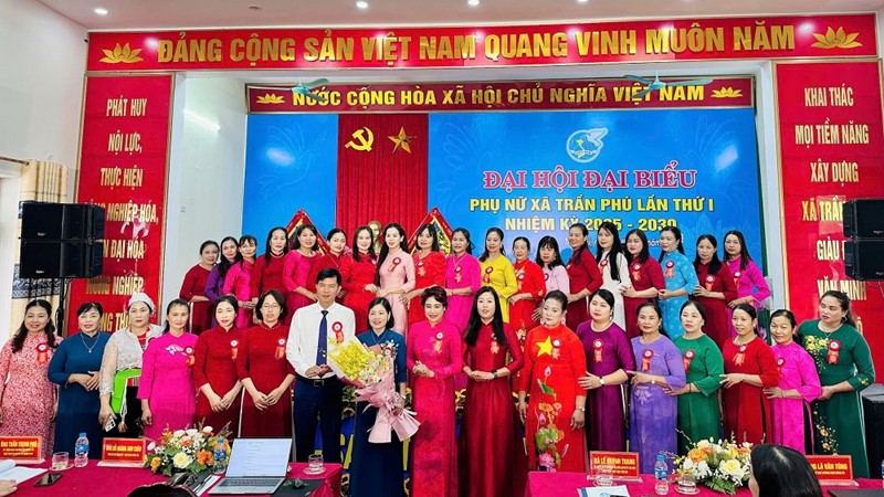 Phụ nữ xã Trần Phú- hạt nhân xây dựng xã thông minh, văn minh và giàu đẹp