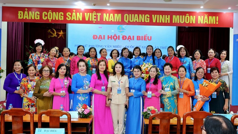 Phụ nữ Văn Miếu- Quốc Tử Giám góp phần xây dựng phường trở thành trung tâm văn hóa, dịch vụ, du lịch của Hà Nội