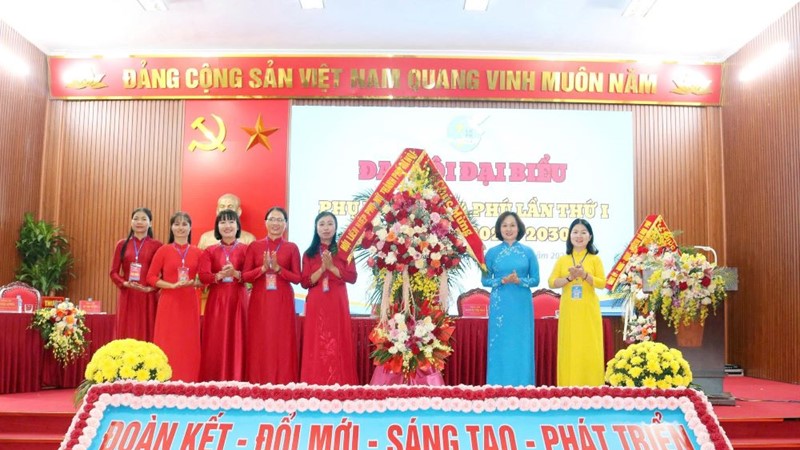 Phụ nữ xã Hòa Phú quyết tâm phát triển phong trào phụ nữ, xây dựng tổ chức Hội ngày càng vững mạnh