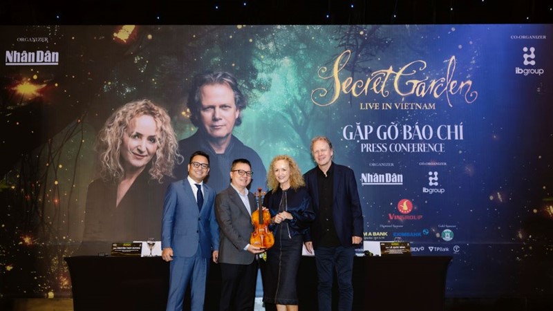 Secret Garden tiết lộ đêm diễn tại Việt Nam sẽ có những điều độc nhất vô nhị